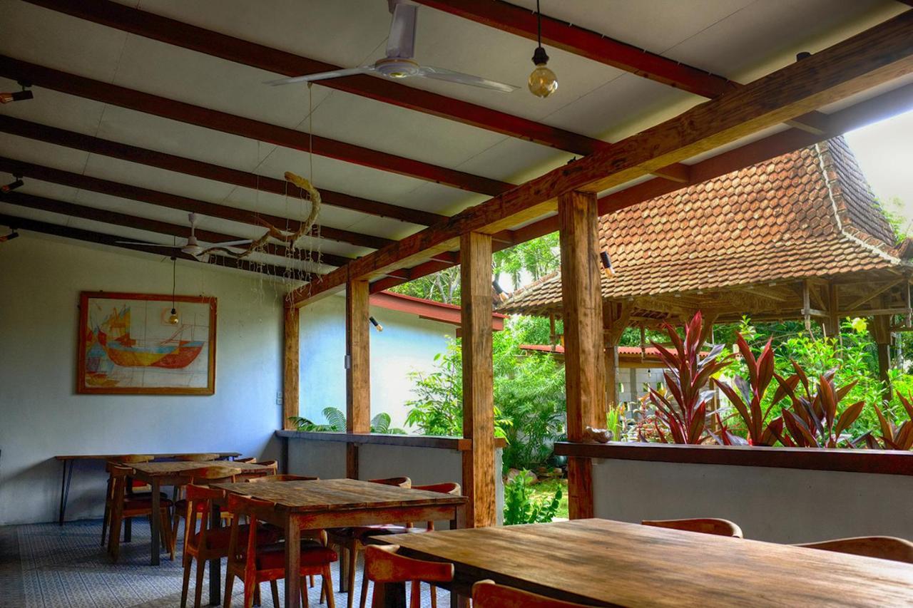 Ayu Hotel 카리문자와 외부 사진